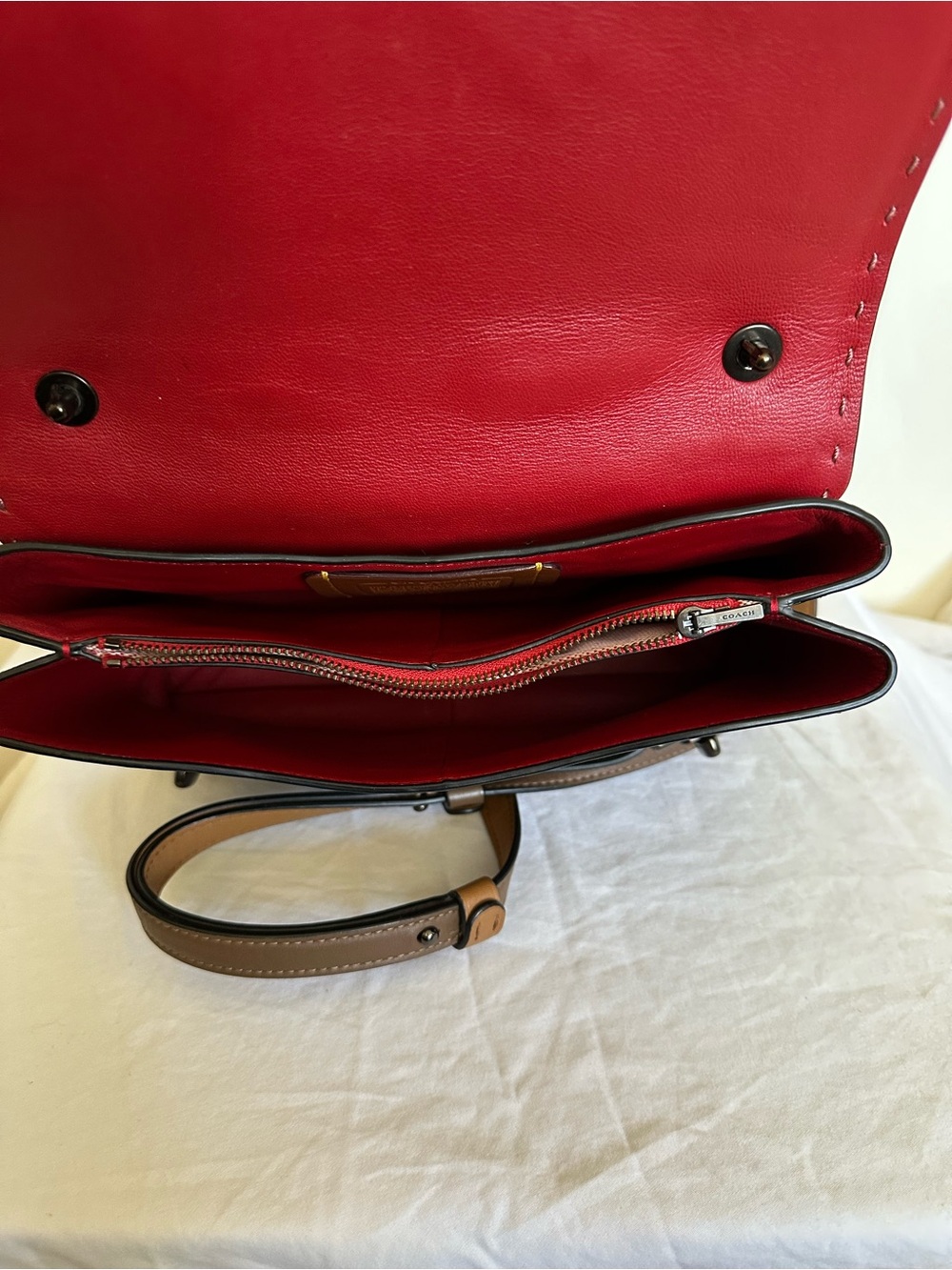 Coach Chain Swagger Western Rivets Crossbody Bag in Burgundy and Black - Picture 6 of 7